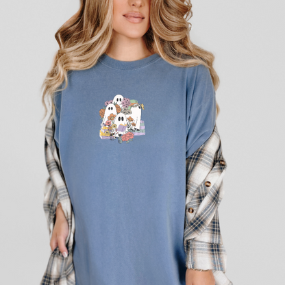 Ghostly Reading Cuddle Puddle Halloween T-shirt, Sweatshirt, Mug